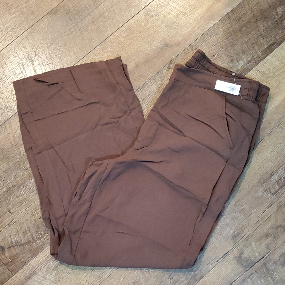 Womans Brown Pants